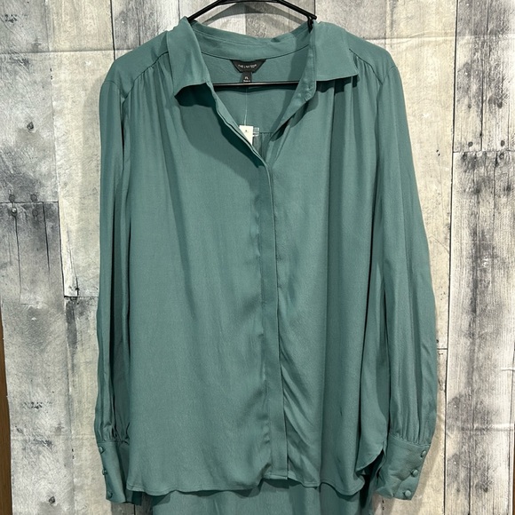 The Limited Woman’s Long Sleeve Size PL Turquoise - Picture 1 of 8
